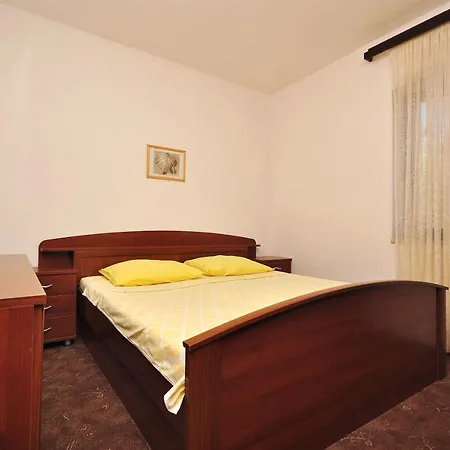 Josko Apartament Postira